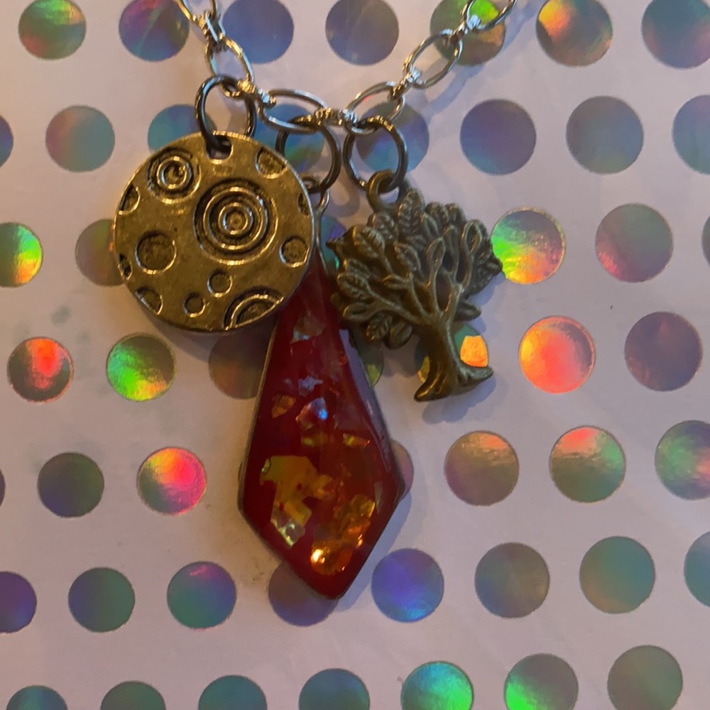 Necklace - Picture 2 of 3